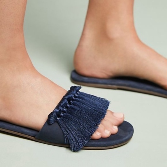 🆕NWT rare Schultz Tassel Fringe Slides in box! - Picture 2 of 8